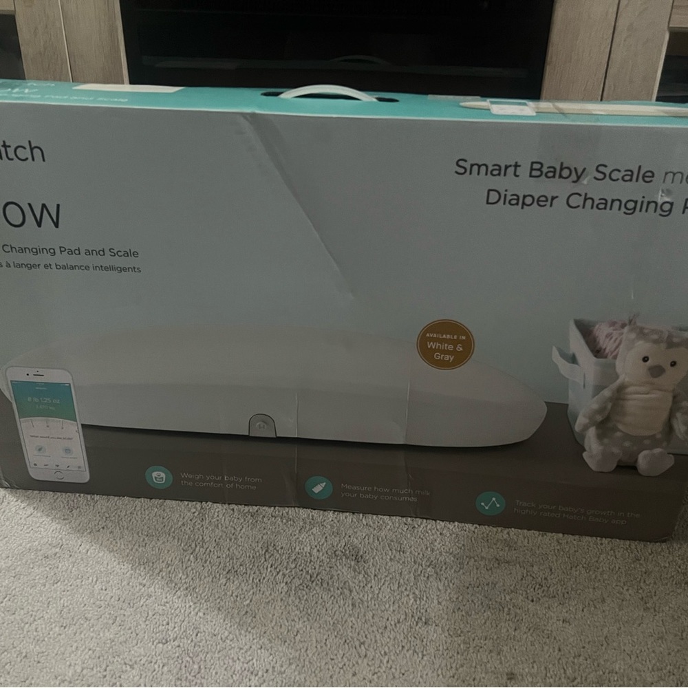 Hatch Smart Baby Scale and Diaper Changing Pad (GRAY)